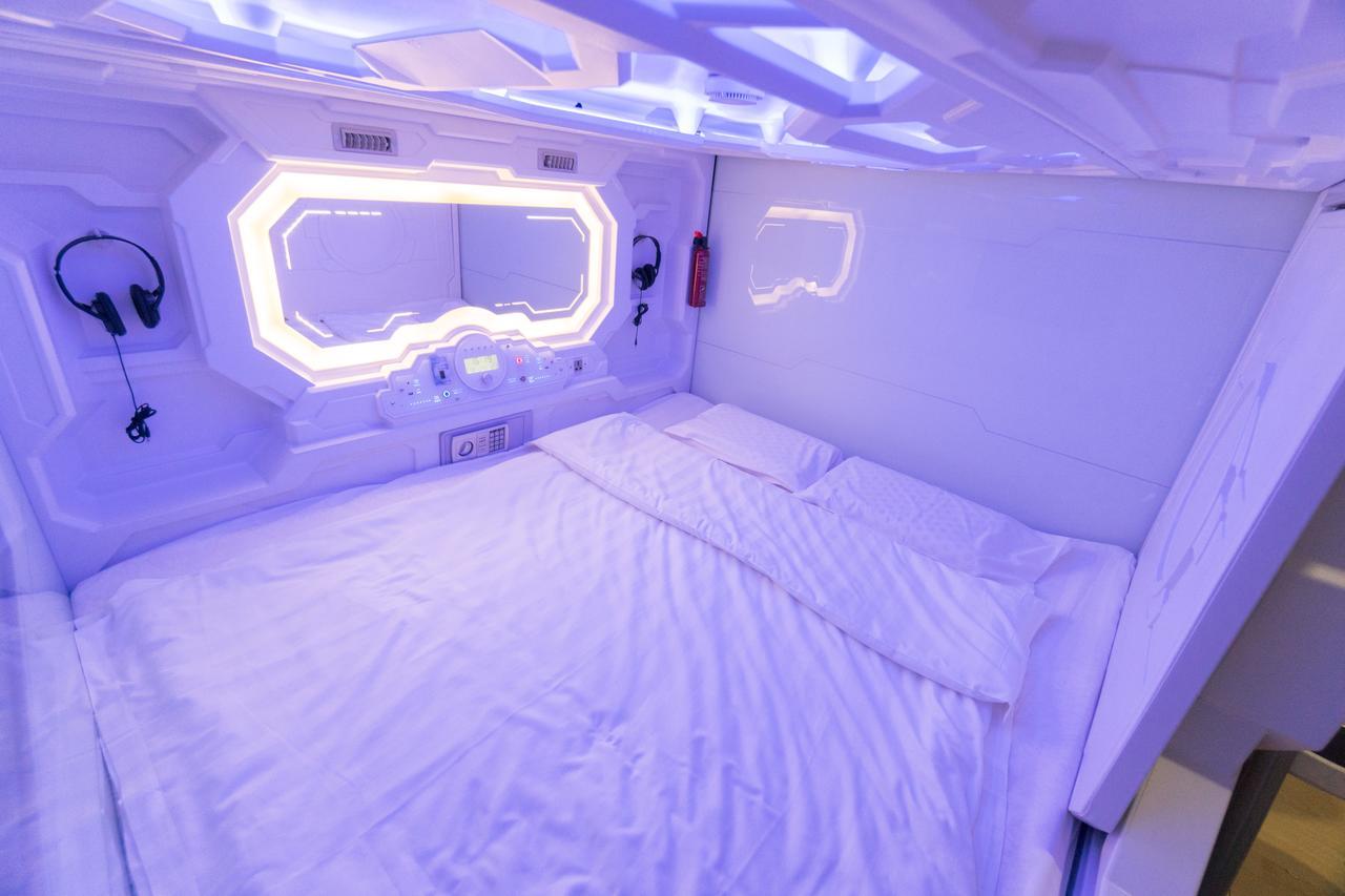 Seaview Capsule 2*